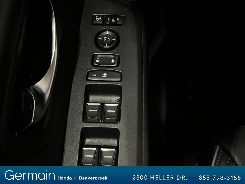 new 2025 Honda Pilot car, priced at $50,677
