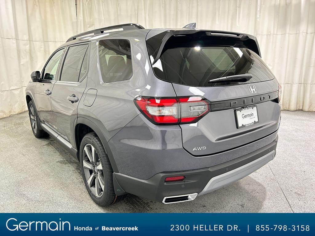 new 2025 Honda Pilot car, priced at $50,677
