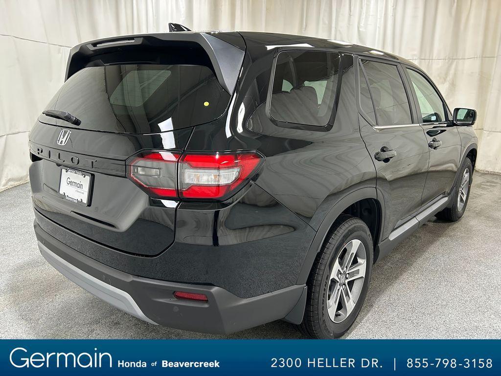 new 2025 Honda Pilot car, priced at $45,315
