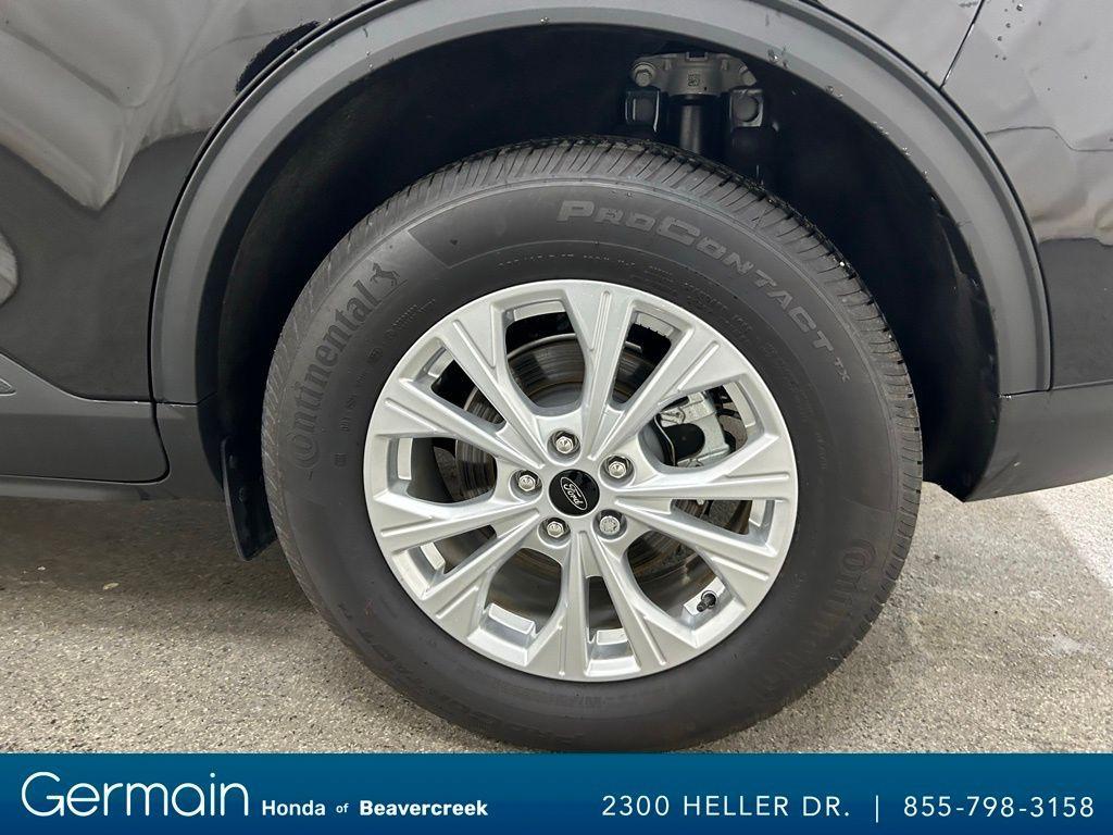 used 2024 Ford Escape car, priced at $28,875