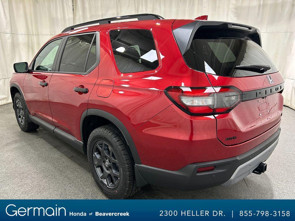 new 2025 Honda Pilot car, priced at $49,119