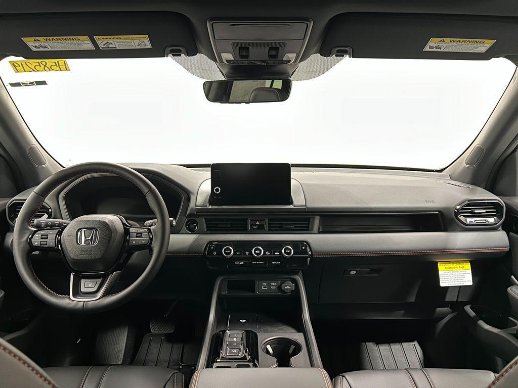 new 2025 Honda Pilot car, priced at $49,119