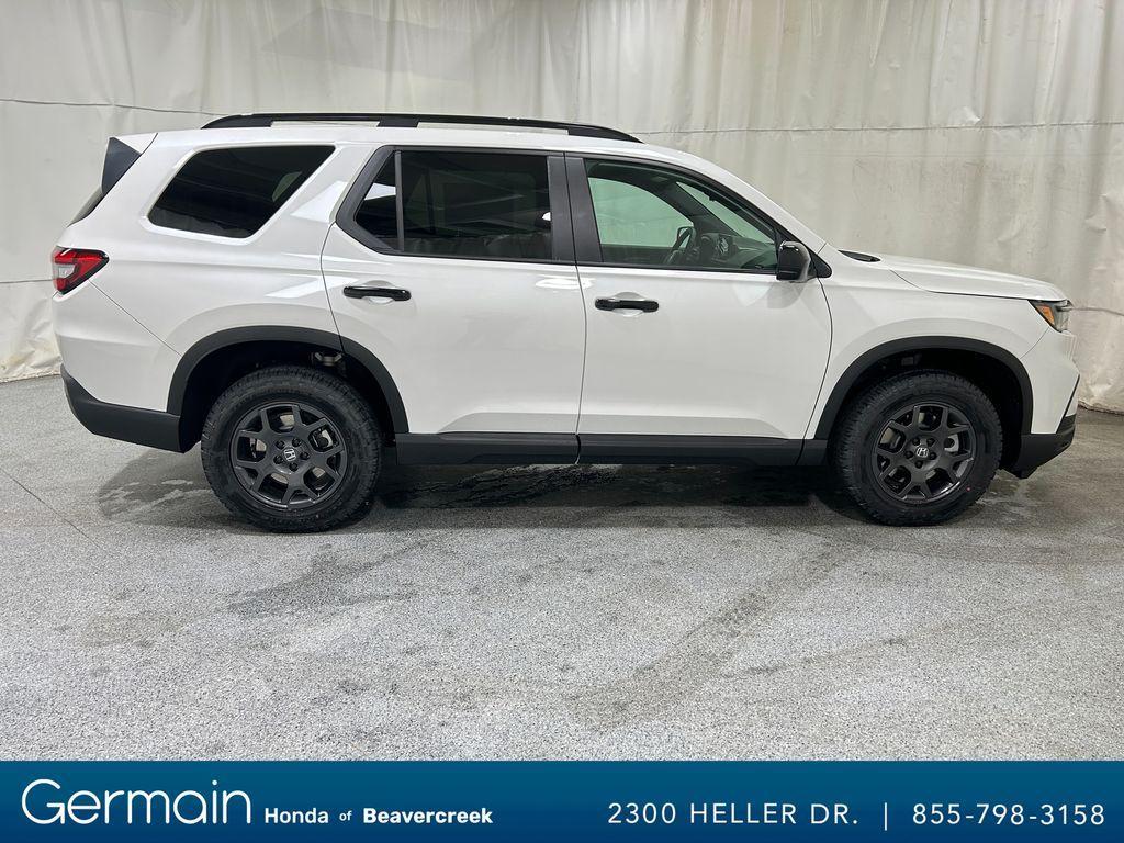 new 2025 Honda Pilot car, priced at $48,759