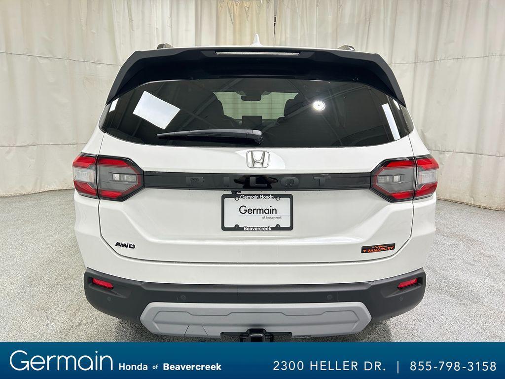 new 2025 Honda Pilot car, priced at $48,759