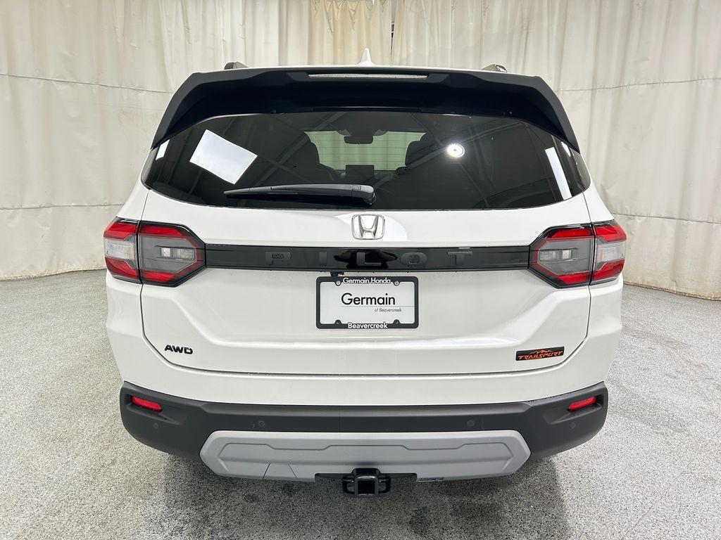 new 2025 Honda Pilot car, priced at $48,759