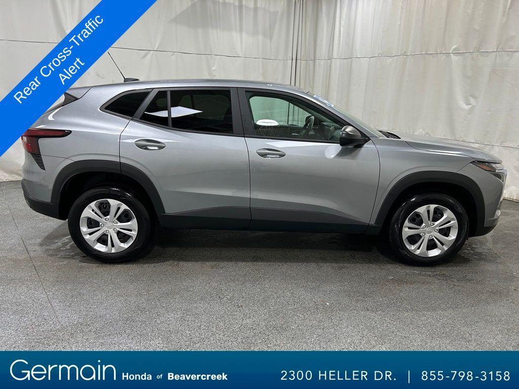 used 2025 Chevrolet Trax car, priced at $21,774