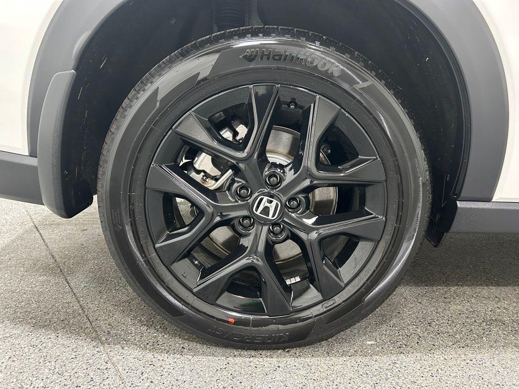 used 2025 Honda HR-V car, priced at $29,321