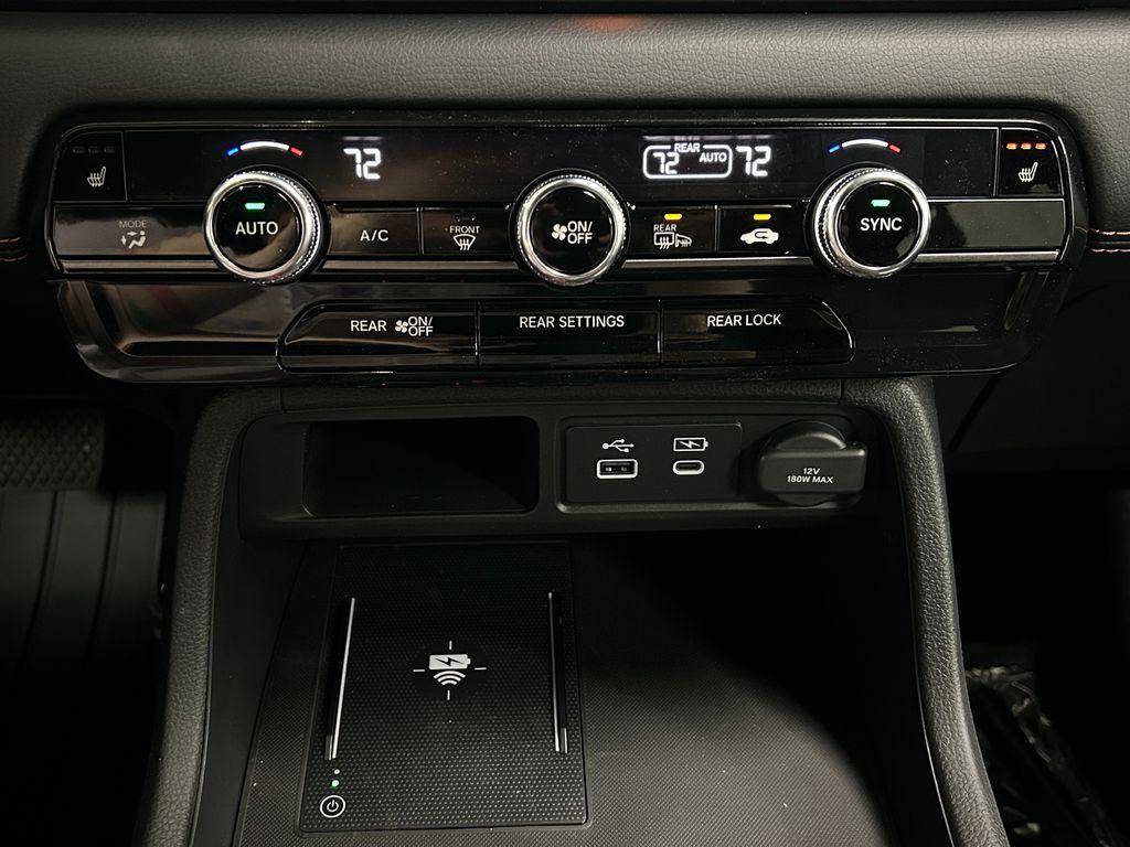 new 2025 Honda Pilot car, priced at $48,332