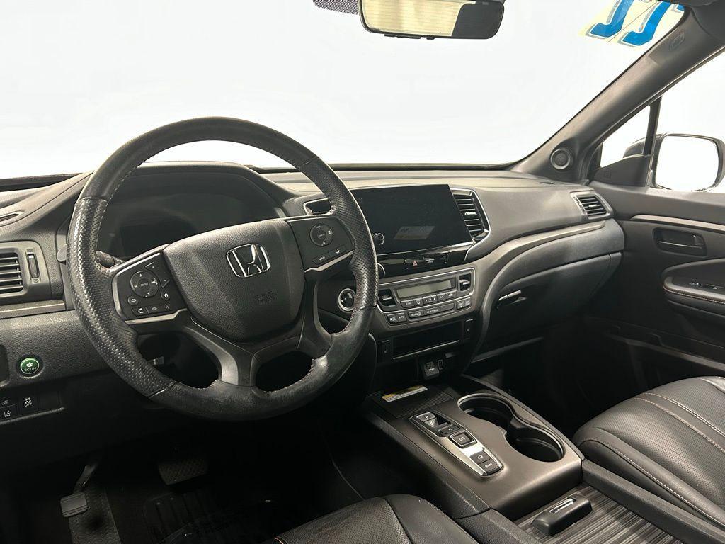 used 2022 Honda Passport car, priced at $32,200