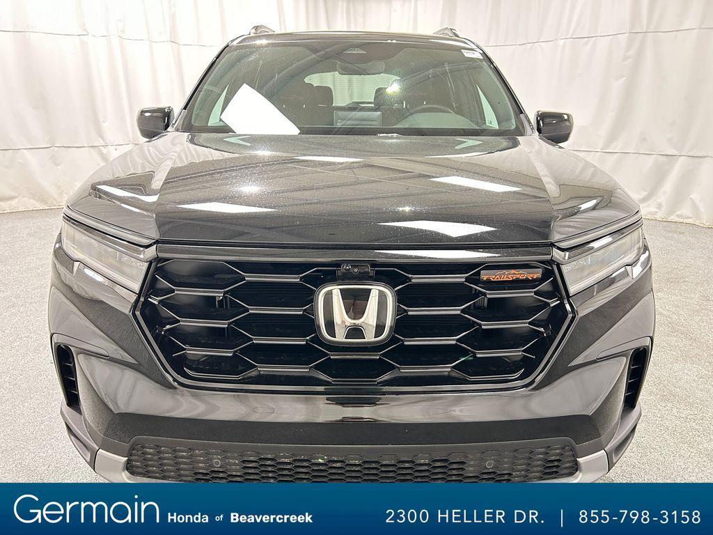 new 2025 Honda Pilot car, priced at $48,332