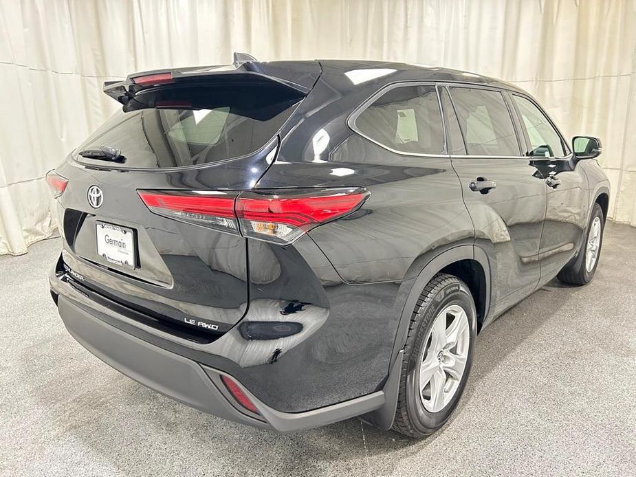 used 2022 Toyota Highlander car, priced at $32,992