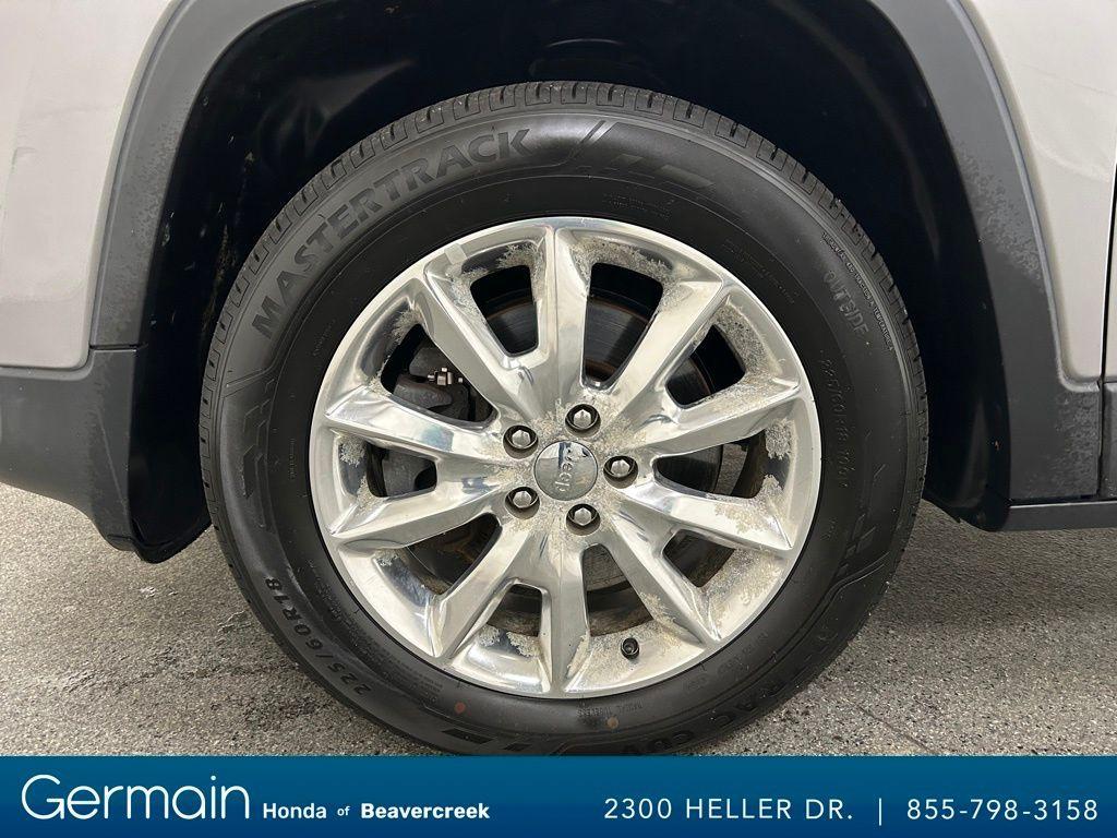 used 2016 Jeep Cherokee car, priced at $11,801