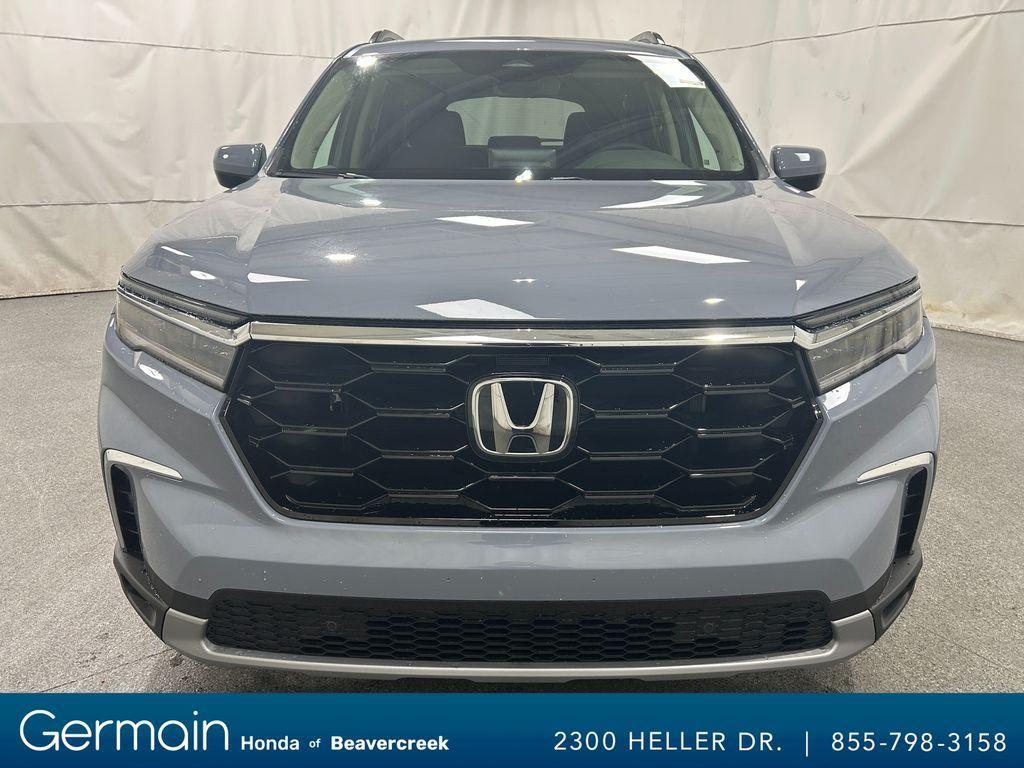 new 2025 Honda Pilot car, priced at $48,750
