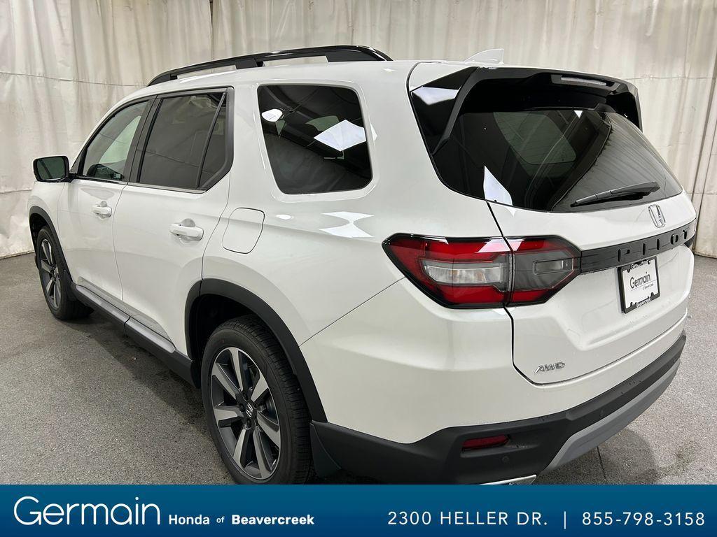 new 2025 Honda Pilot car, priced at $51,697