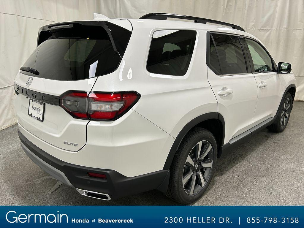 new 2025 Honda Pilot car, priced at $51,697