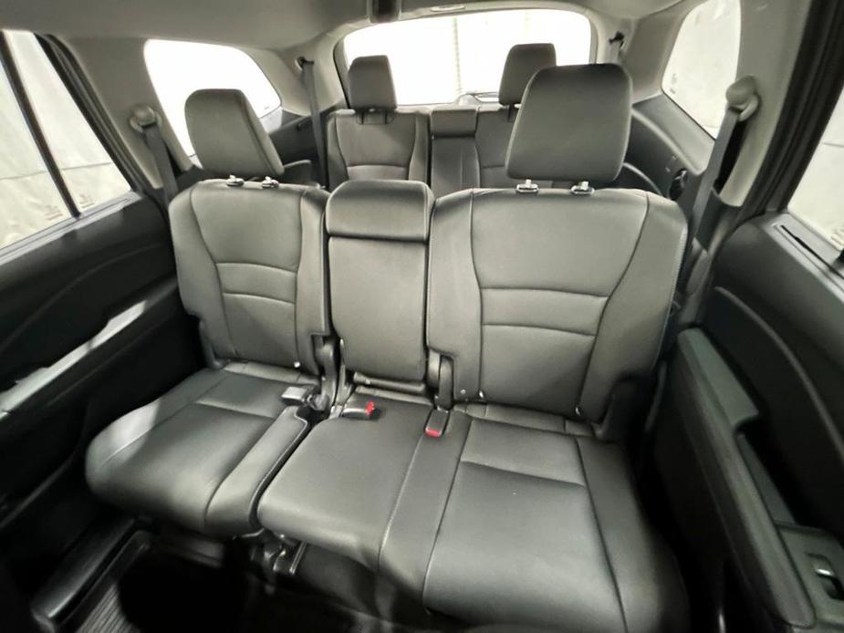 used 2022 Honda Pilot car, priced at $34,899