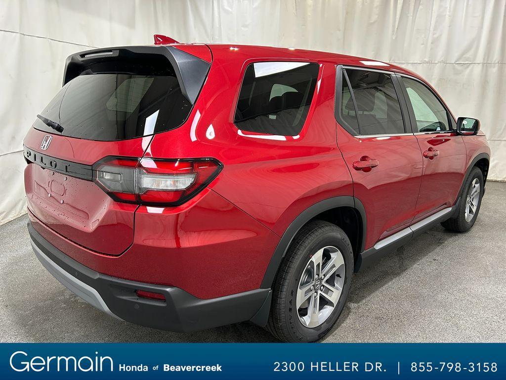 new 2025 Honda Pilot car, priced at $45,242