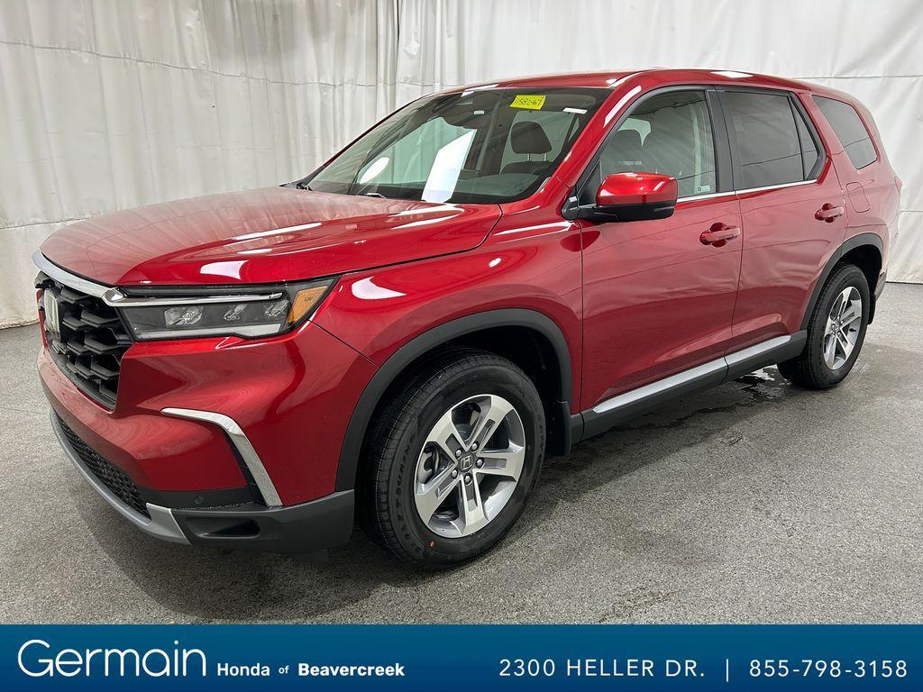 new 2025 Honda Pilot car, priced at $45,242