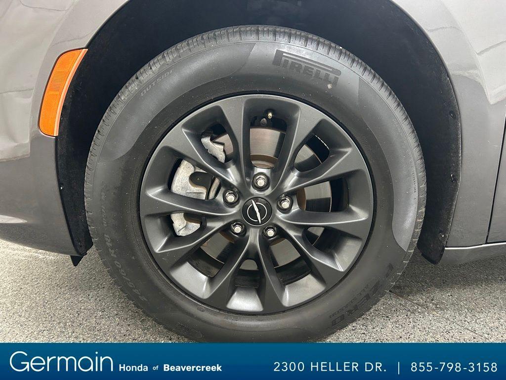 used 2022 Chrysler Pacifica car, priced at $34,485