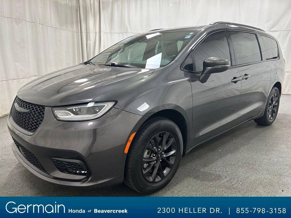 used 2022 Chrysler Pacifica car, priced at $34,485