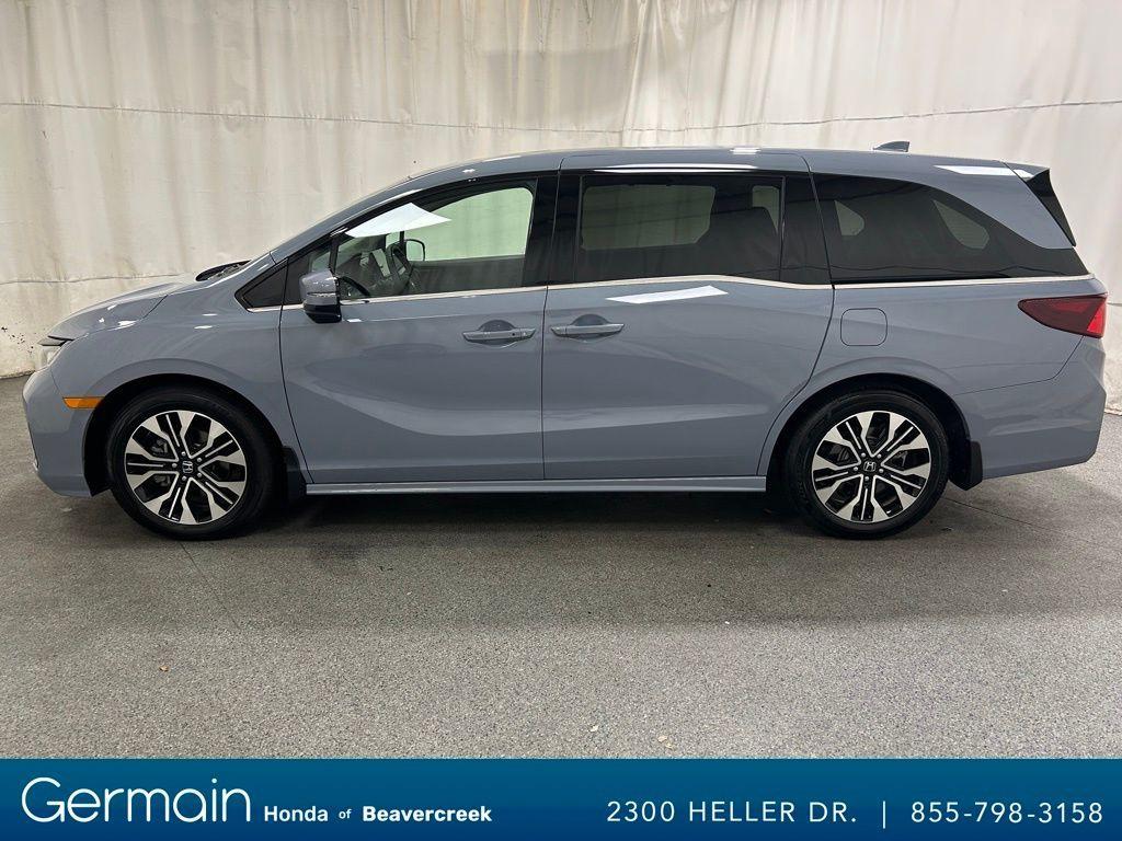 used 2025 Honda Odyssey car, priced at $49,989