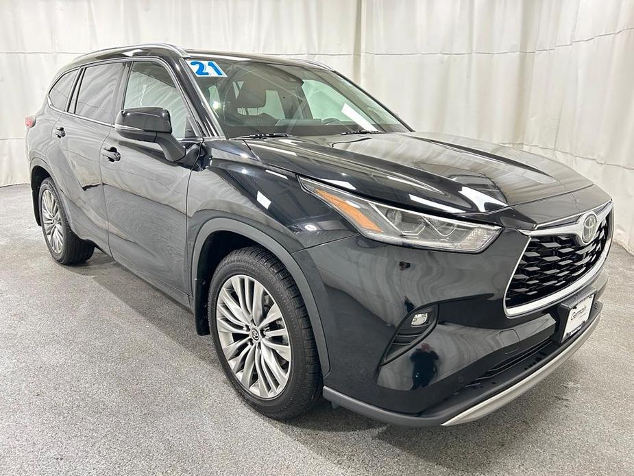 used 2021 Toyota Highlander car, priced at $36,374