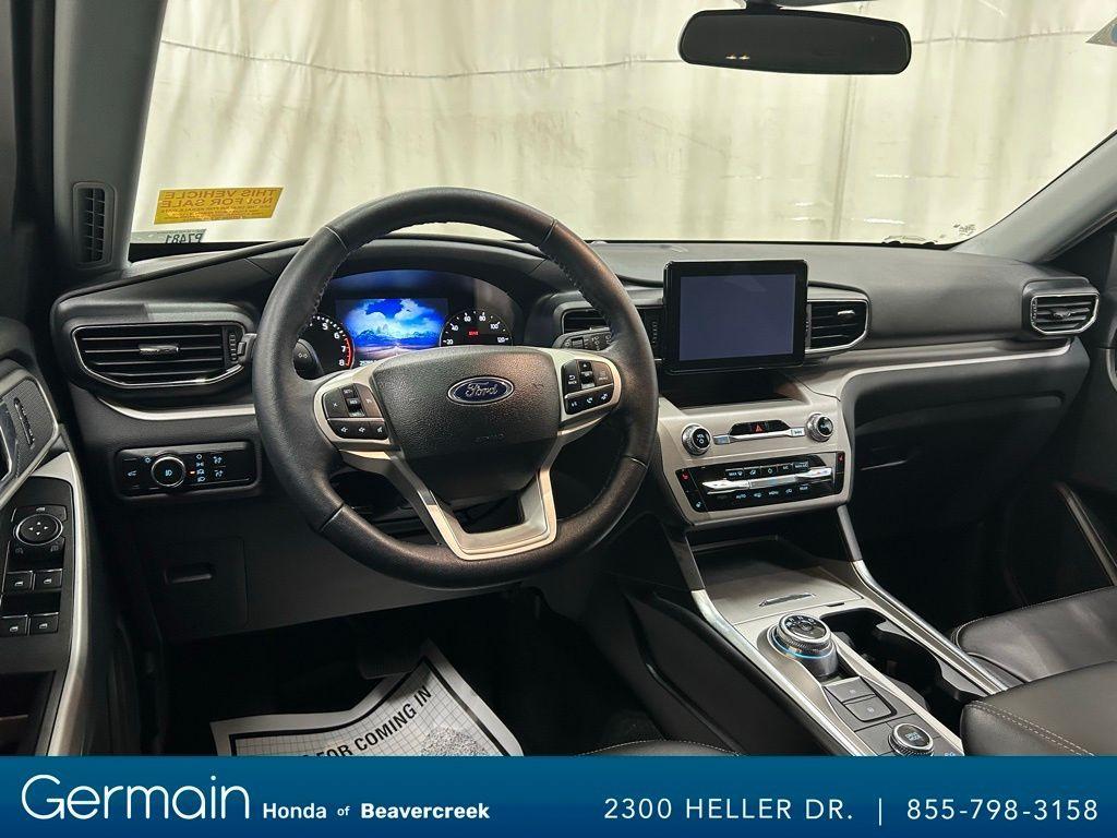used 2023 Ford Explorer car