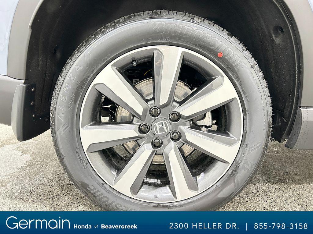 new 2025 Honda Pilot car, priced at $48,158