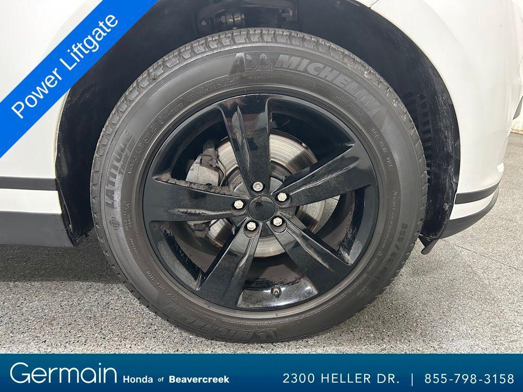used 2018 Land Rover Range Rover Velar car, priced at $20,883