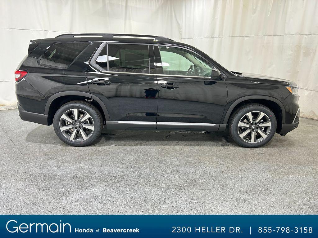 new 2025 Honda Pilot car, priced at $48,323
