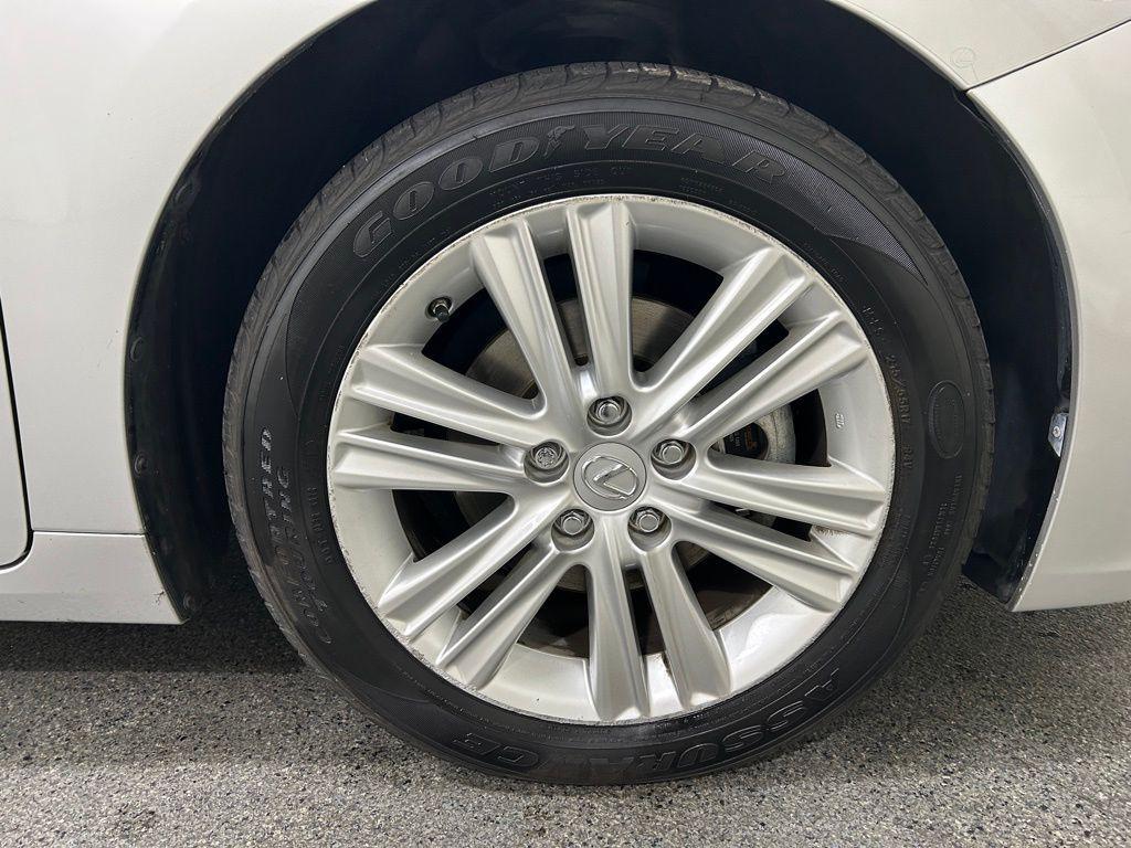 used 2014 Lexus ES 350 car, priced at $17,700