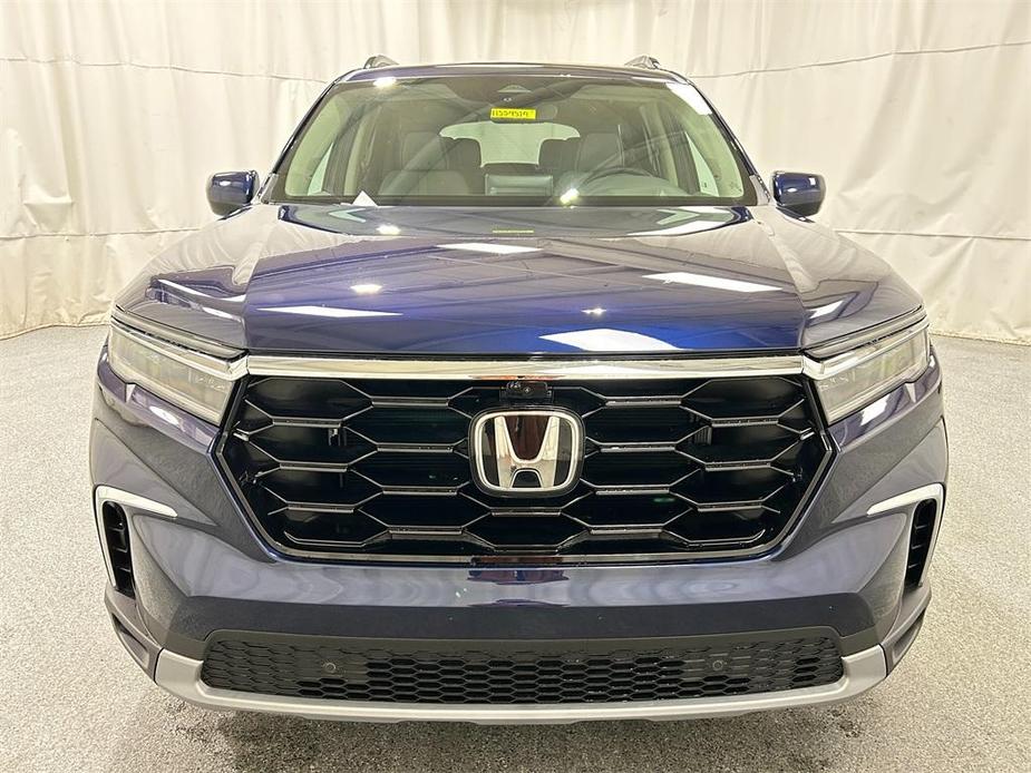 new 2025 Honda Pilot car, priced at $53,487