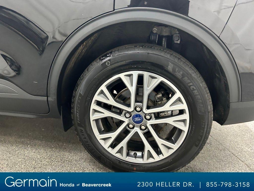 used 2022 Ford Escape car, priced at $25,717