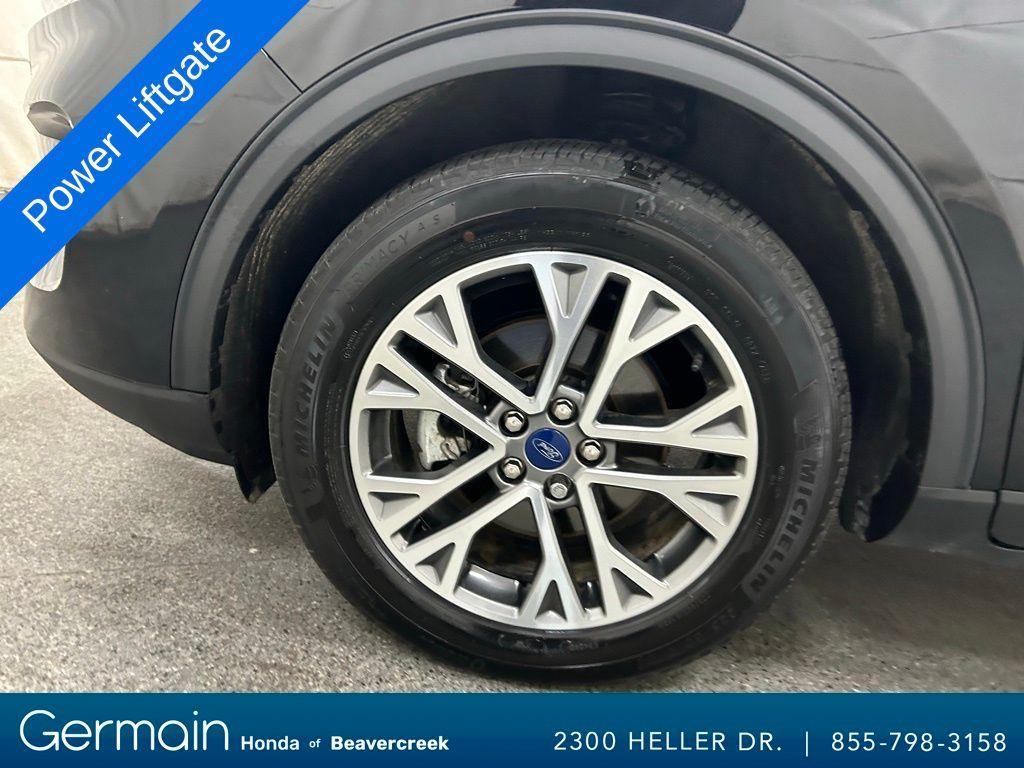 used 2022 Ford Escape car, priced at $25,144