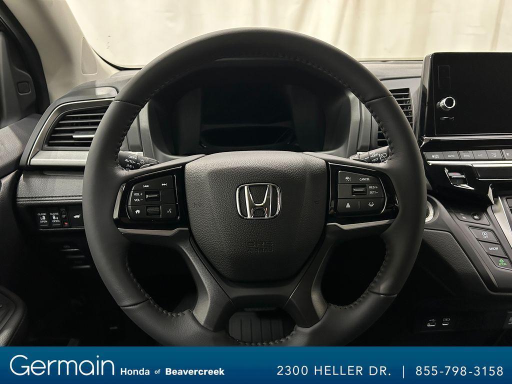 new 2026 Honda Odyssey car, priced at $42,910