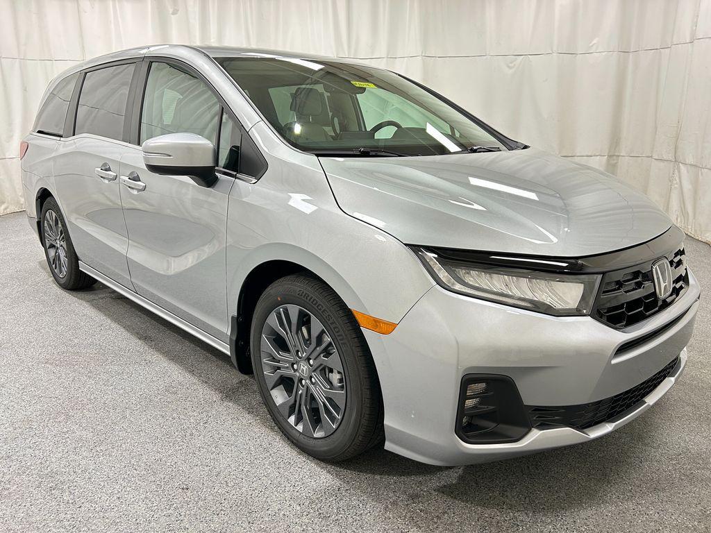 new 2026 Honda Odyssey car, priced at $48,240