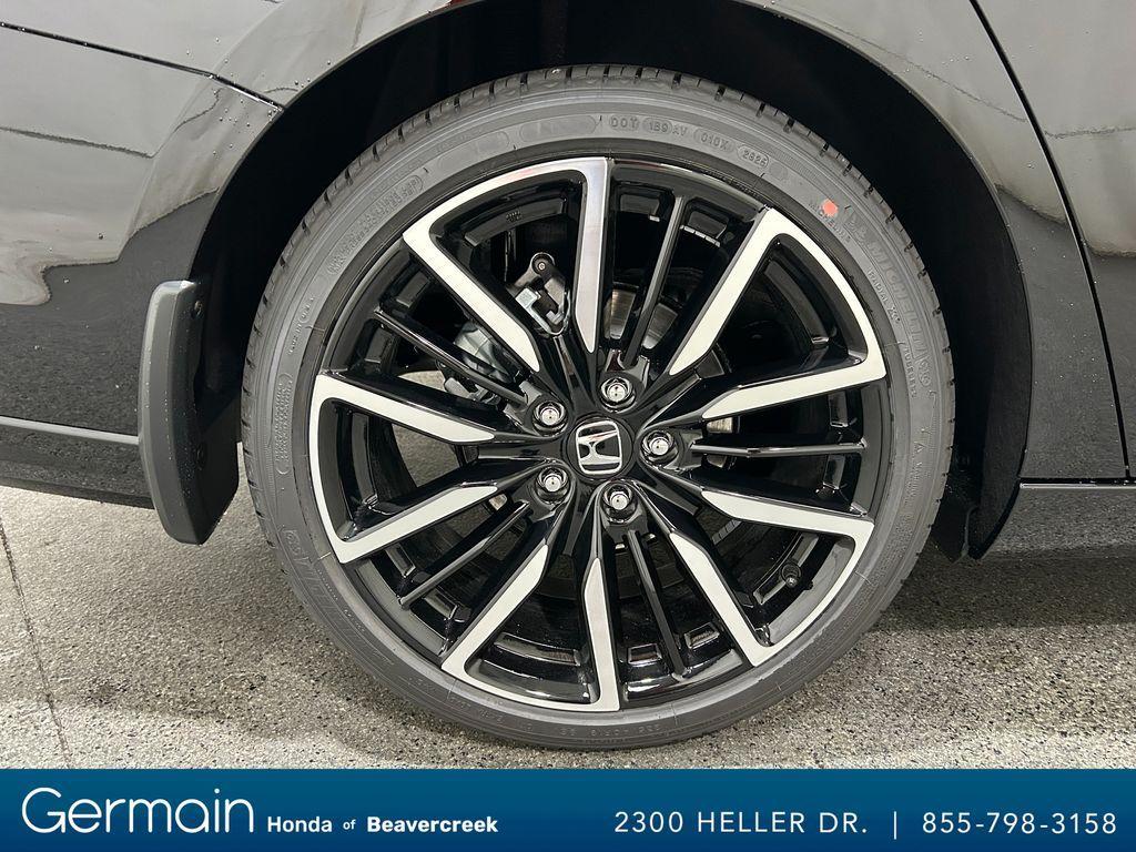 new 2025 Honda Accord Hybrid car, priced at $37,915