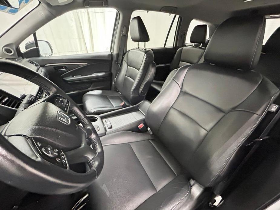 used 2022 Honda Pilot car, priced at $32,301