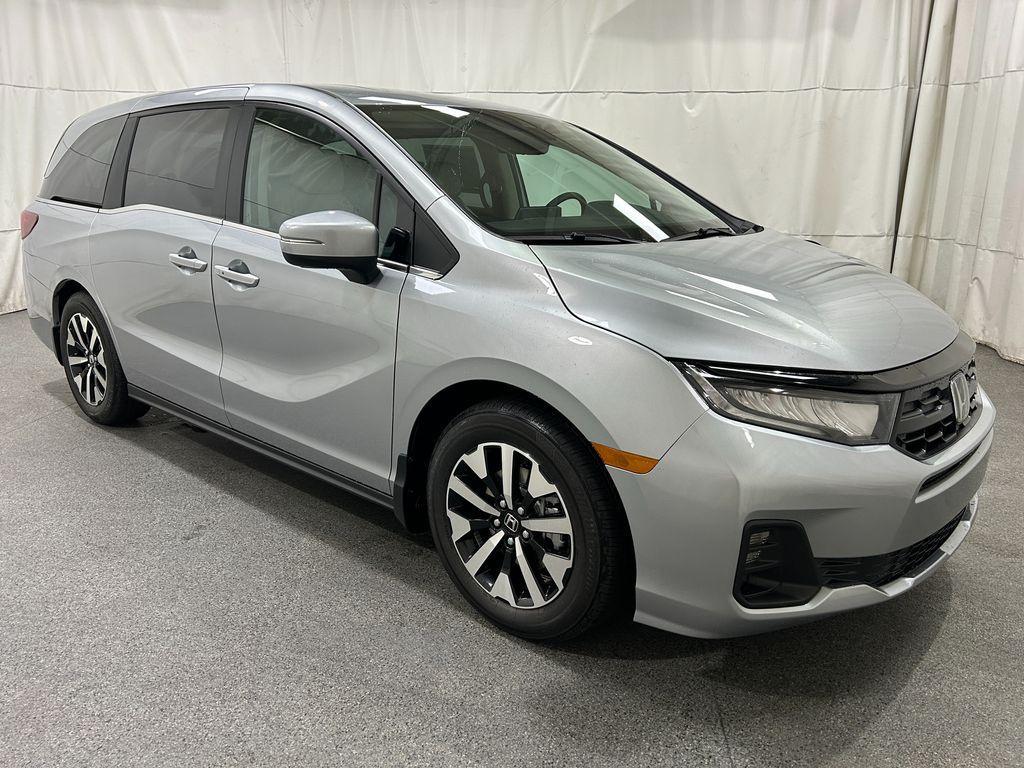new 2026 Honda Odyssey car, priced at $43,540