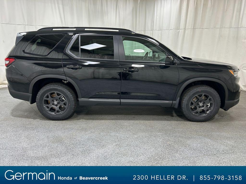 new 2025 Honda Pilot car, priced at $48,647