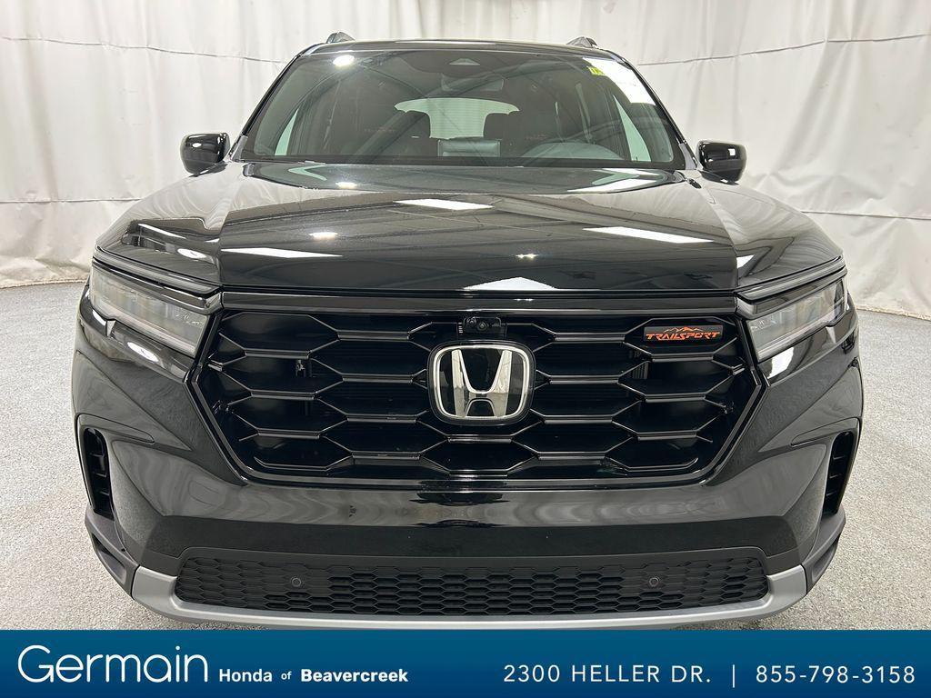 new 2025 Honda Pilot car, priced at $48,647