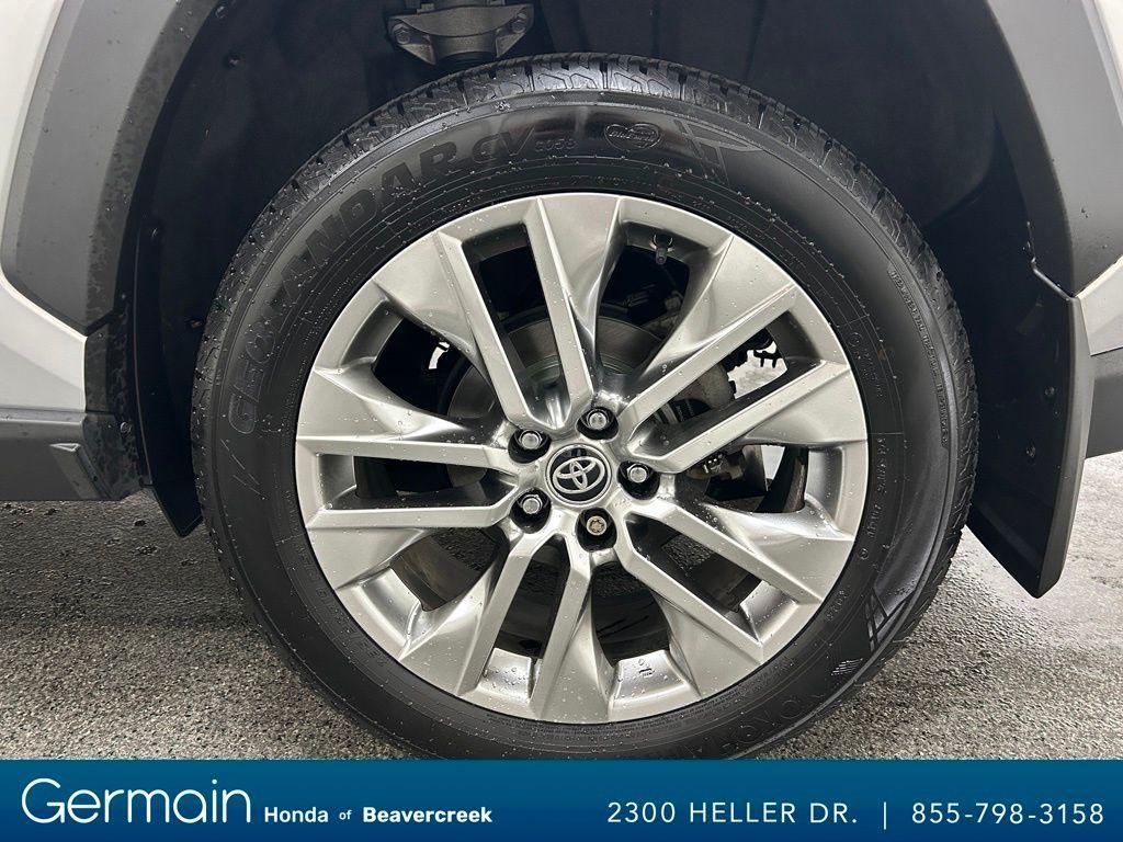 used 2020 Toyota RAV4 car, priced at $28,985