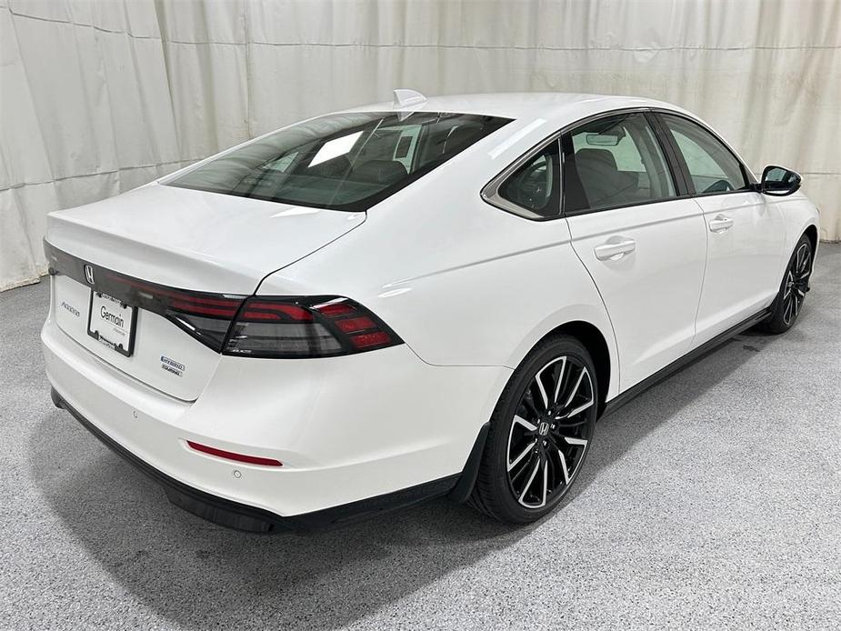 new 2025 Honda Accord Hybrid car, priced at $40,850