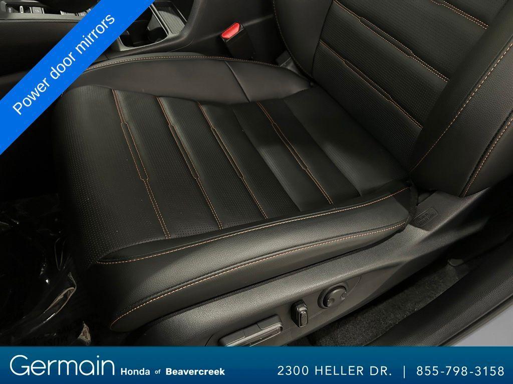 used 2025 Honda CR-V Hybrid car, priced at $37,996