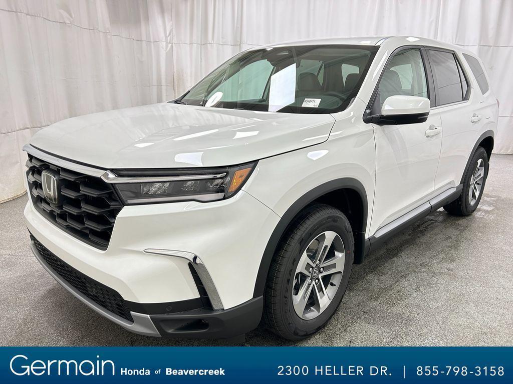 new 2025 Honda Pilot car, priced at $45,195