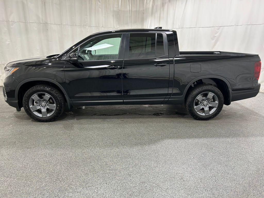 used 2025 Honda Ridgeline car, priced at $42,998
