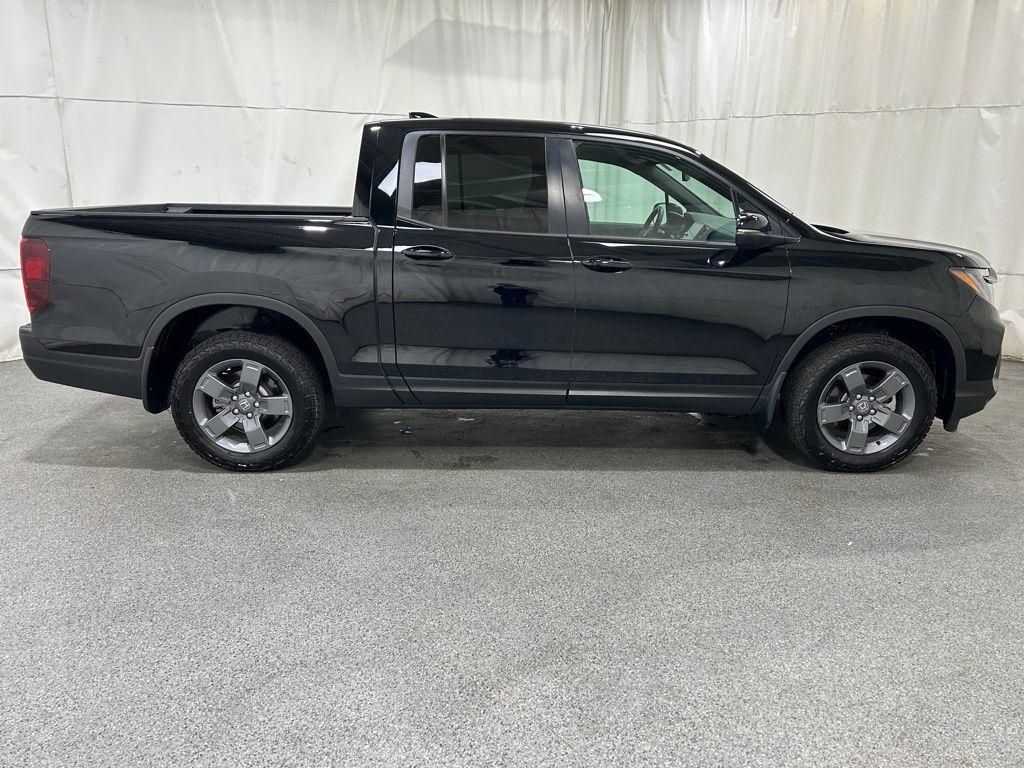 used 2025 Honda Ridgeline car, priced at $42,998