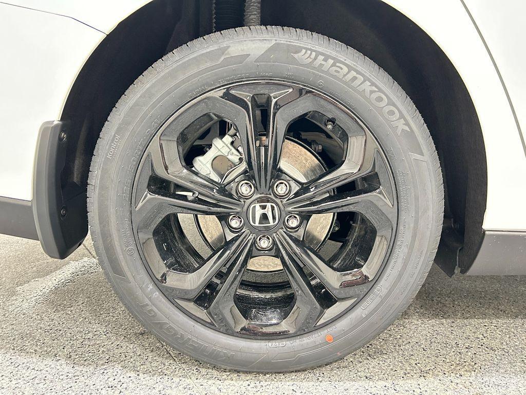 new 2025 Honda Accord car, priced at $30,955