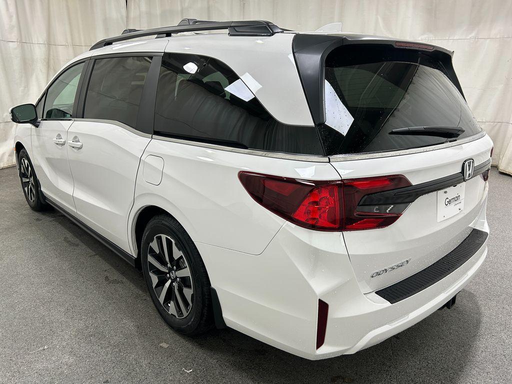 new 2026 Honda Odyssey car, priced at $45,025