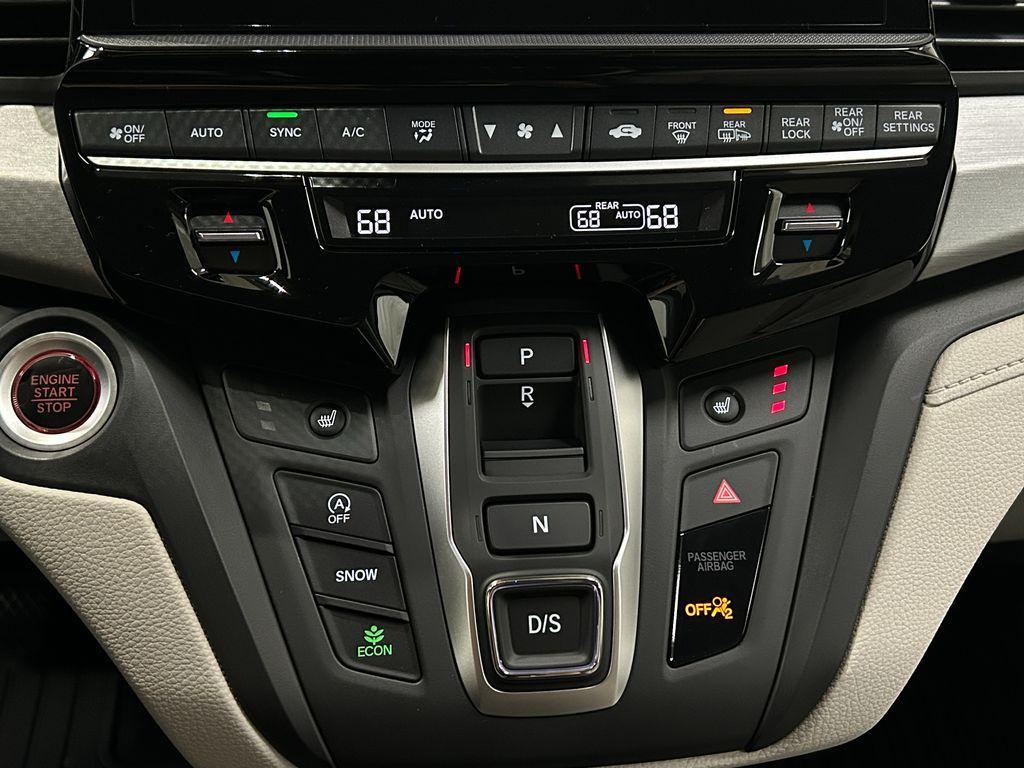 new 2026 Honda Odyssey car, priced at $45,025